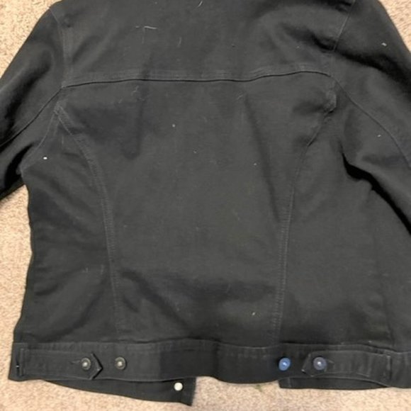 Black Jean Jacket - Picture 4 of 6